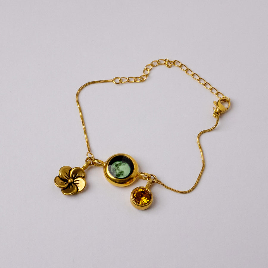Classic Moon Phase Bracelet with a Birthstone - Gold